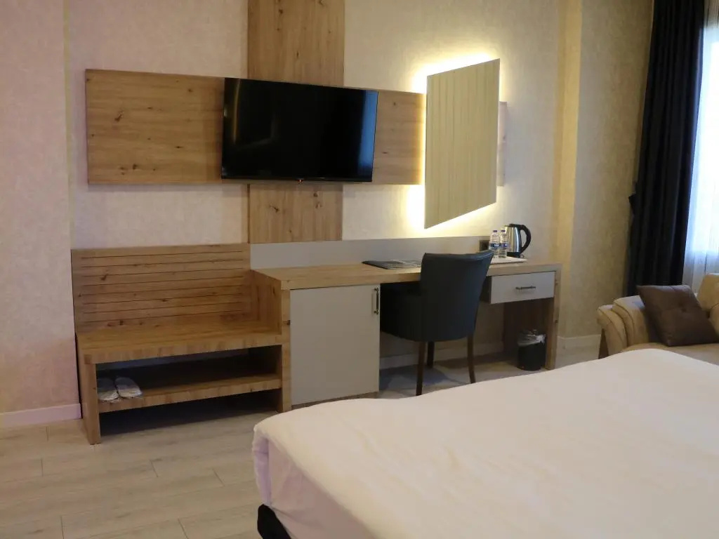 Isnova Hotel Airport