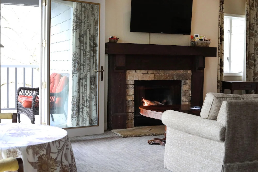 The Greystone Inn