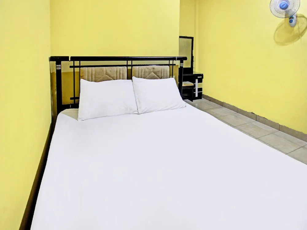 Hotel O Kos Agi Mataram Near Masjid Hissoh Al-Faham