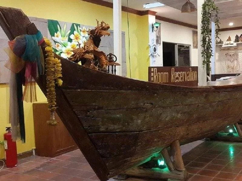 Sea Falcon Hotel