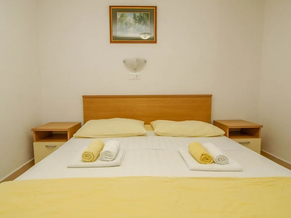 Apartments Miro
