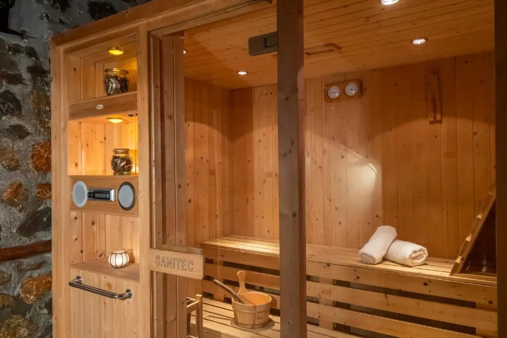 ROUGA Mountain Boutique Suites & Spa