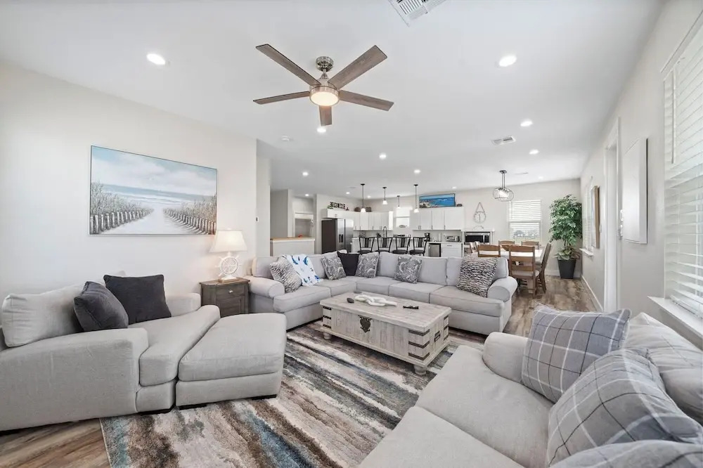 Coral Mountain by Ryson Vacation Rentals