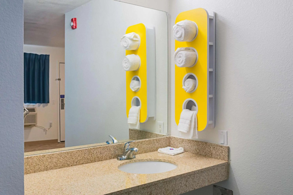 Motel 6-Bay Saint Louis, MS