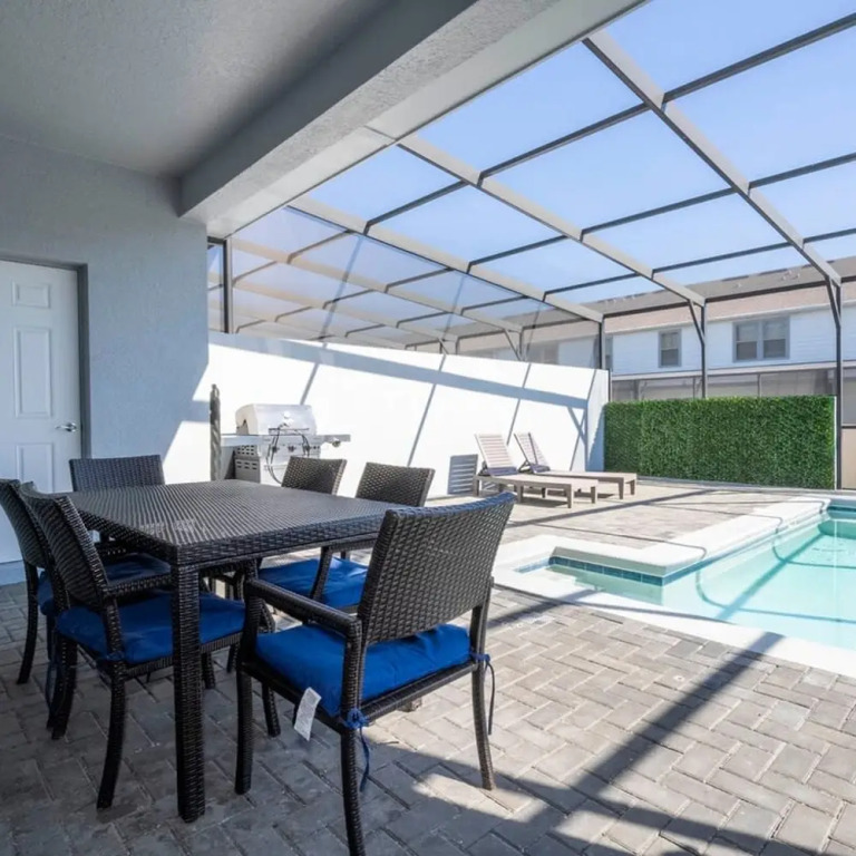 2405 Amazing 5BD Townhome for Your Vacation