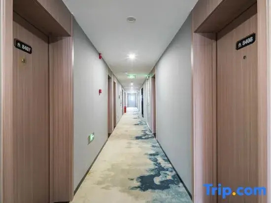 Shangting Virgin Hotel (Beijing Dajing Metro Station)