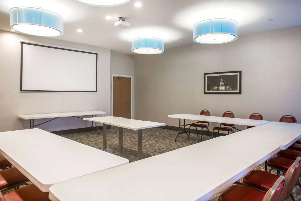 La Quinta Inn & Suites by Wyndham Pontoon Beach