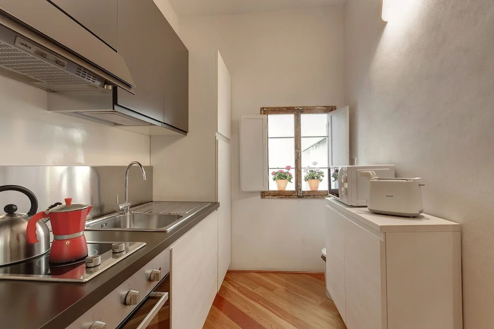 San Lorenzo Apartment by Mamo Florence