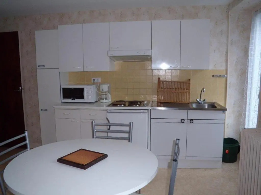 Appartement Cauterets, 3 pièces, 4 personnes - FR-1-234-132