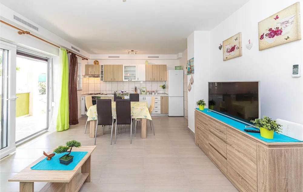 Awesome Apartment in Trogir With 2 Bedrooms and Wifi
