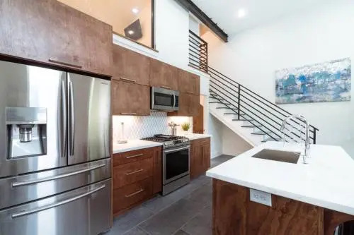 East Downtown Modern Luxury Retreat