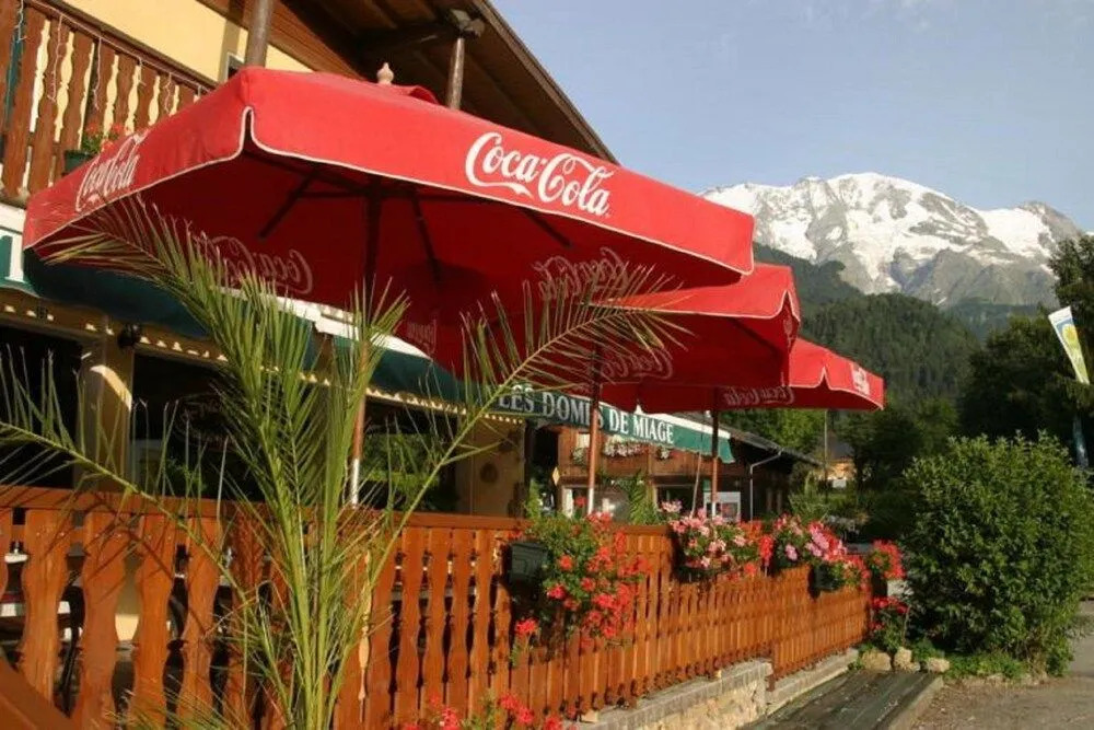 Hôtel-Bar-Restaurant Les Dômes de Miage