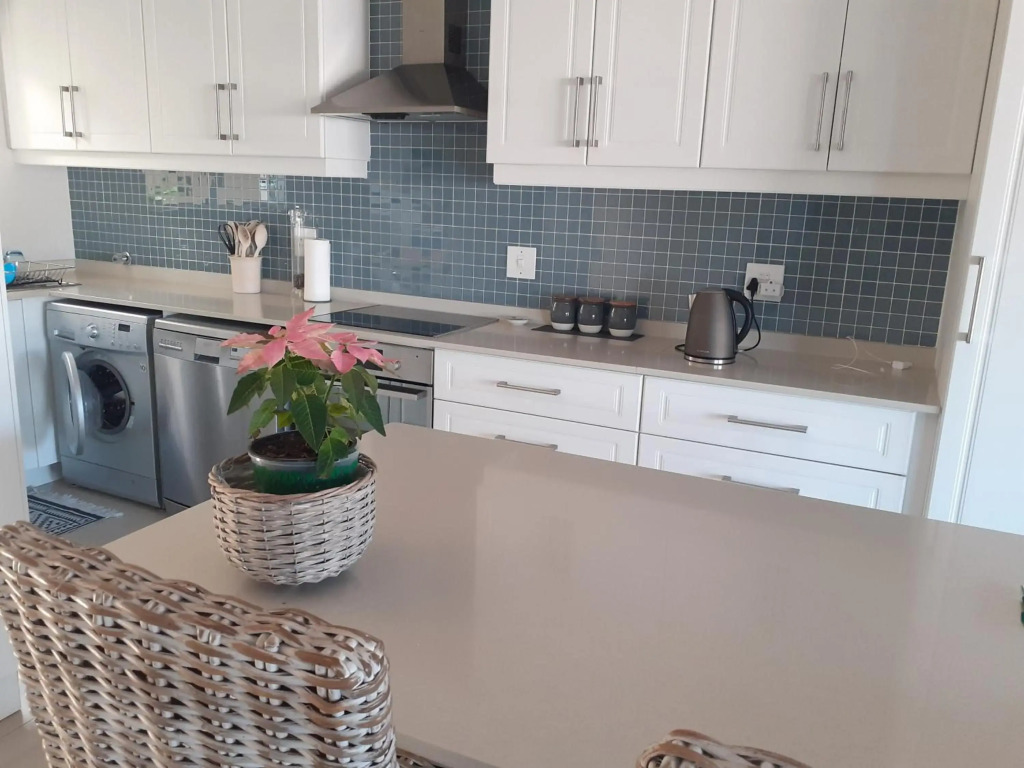 Lands End Family Only Apartment