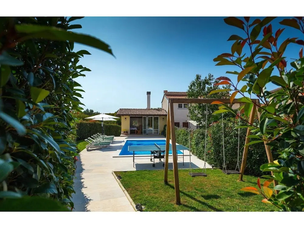 Charming Villa Only 10 Minutes Drive From the sea