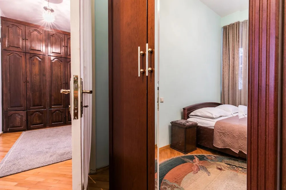 Freedom Square apartment