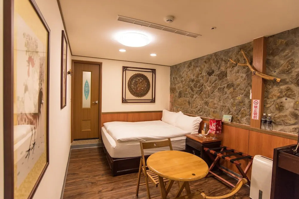 Qu Hi Home Stay