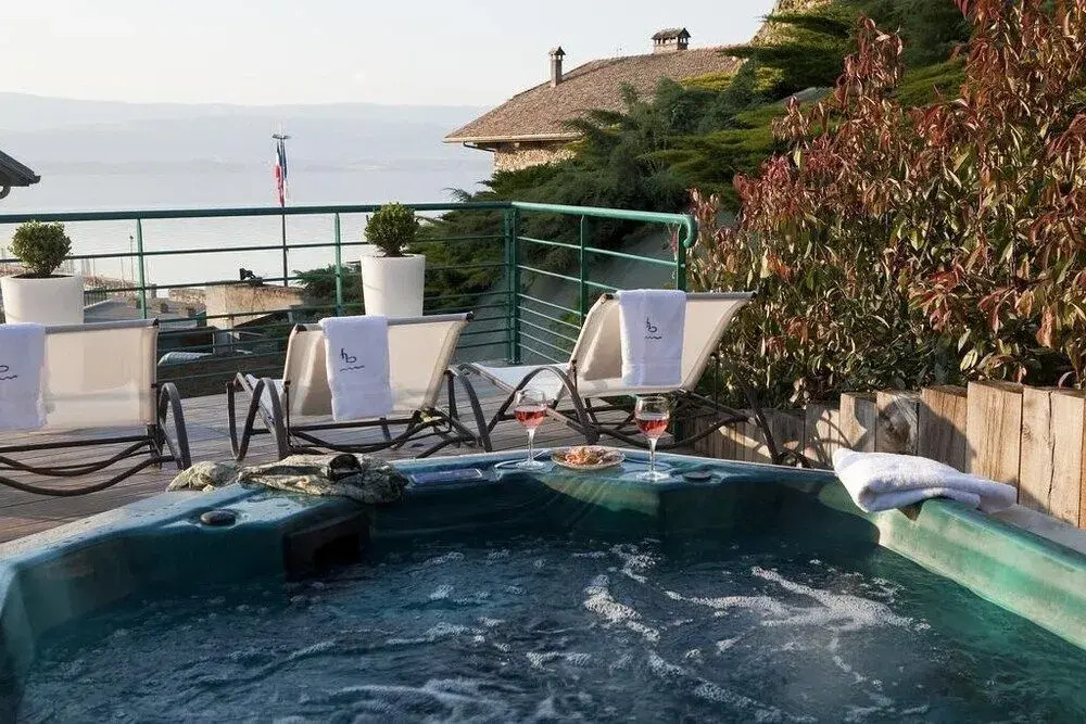 Hôtel La Riviera Victoria