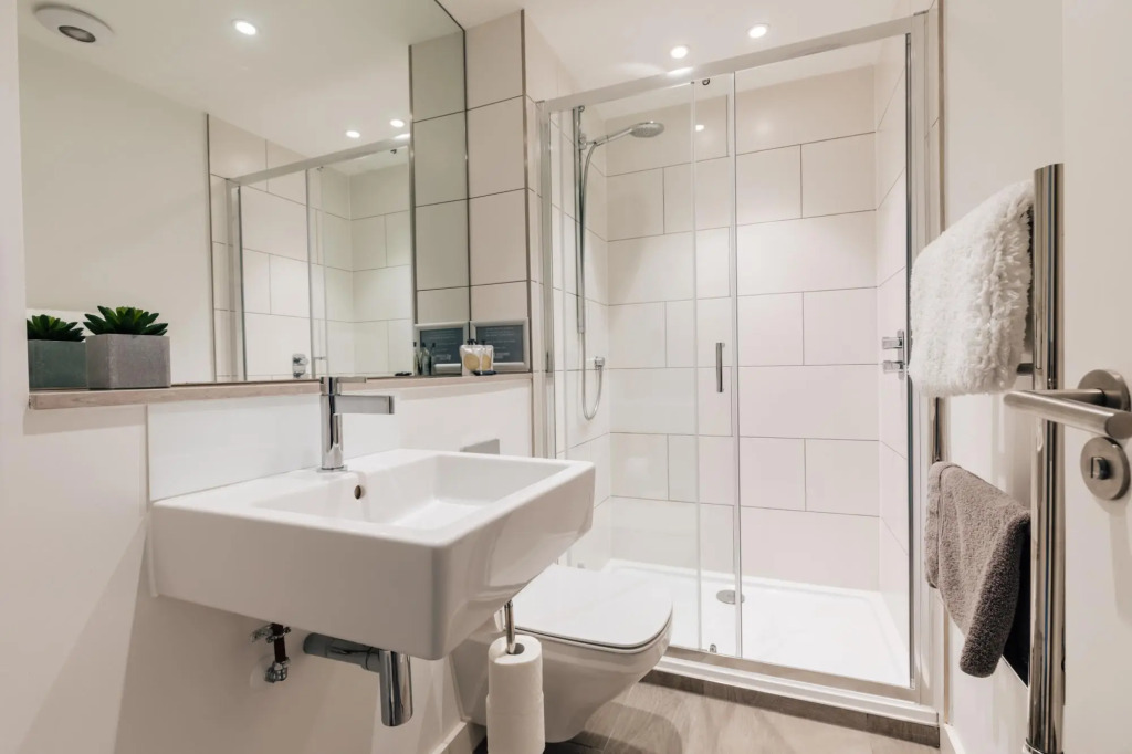 CH Apt 4 2bed in Bath