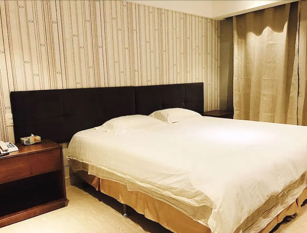 Fresh Hotel