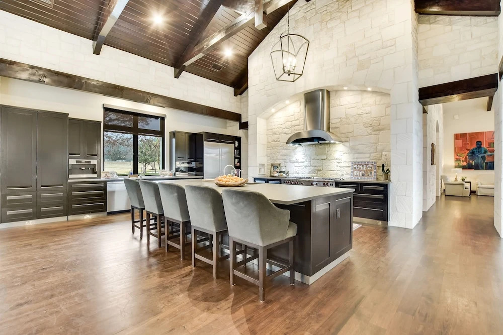 The Arrive Sapphire - 6 Br Home