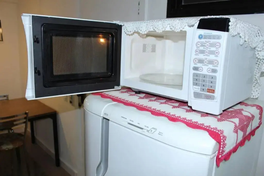 13 FLAT BEIRA MAR Com ENERGIA, VAGA, 3 CAMAS, WI-FI e AR