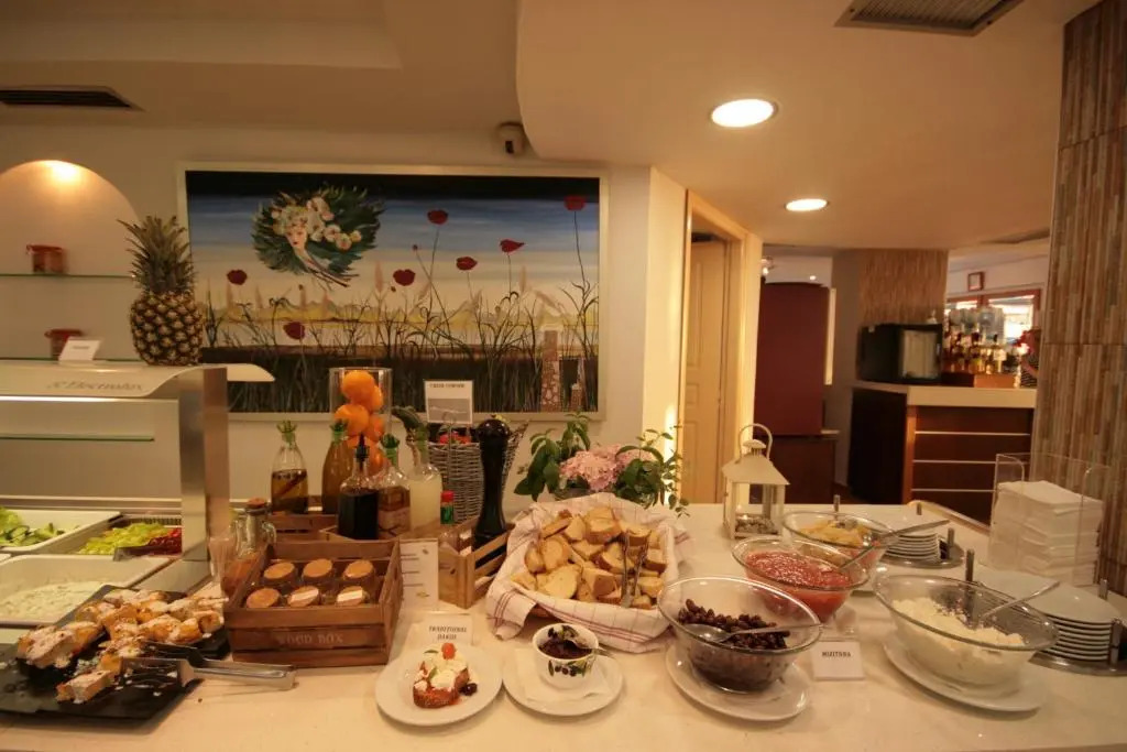 Castro Beach Hotel