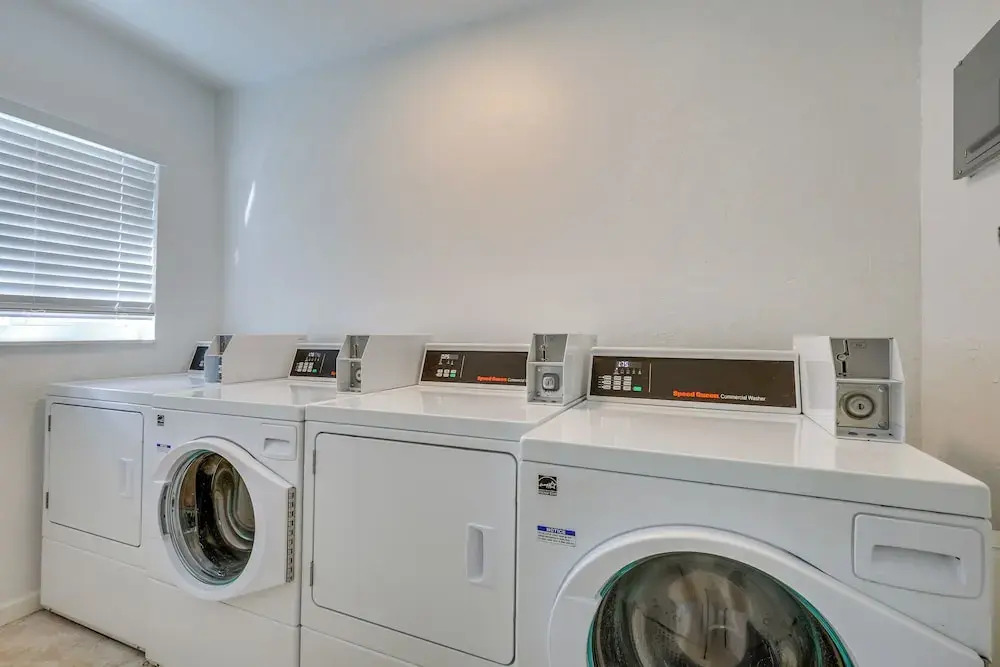 1 Mi to Pompano Beach Pier: Pet-friendly Studio!