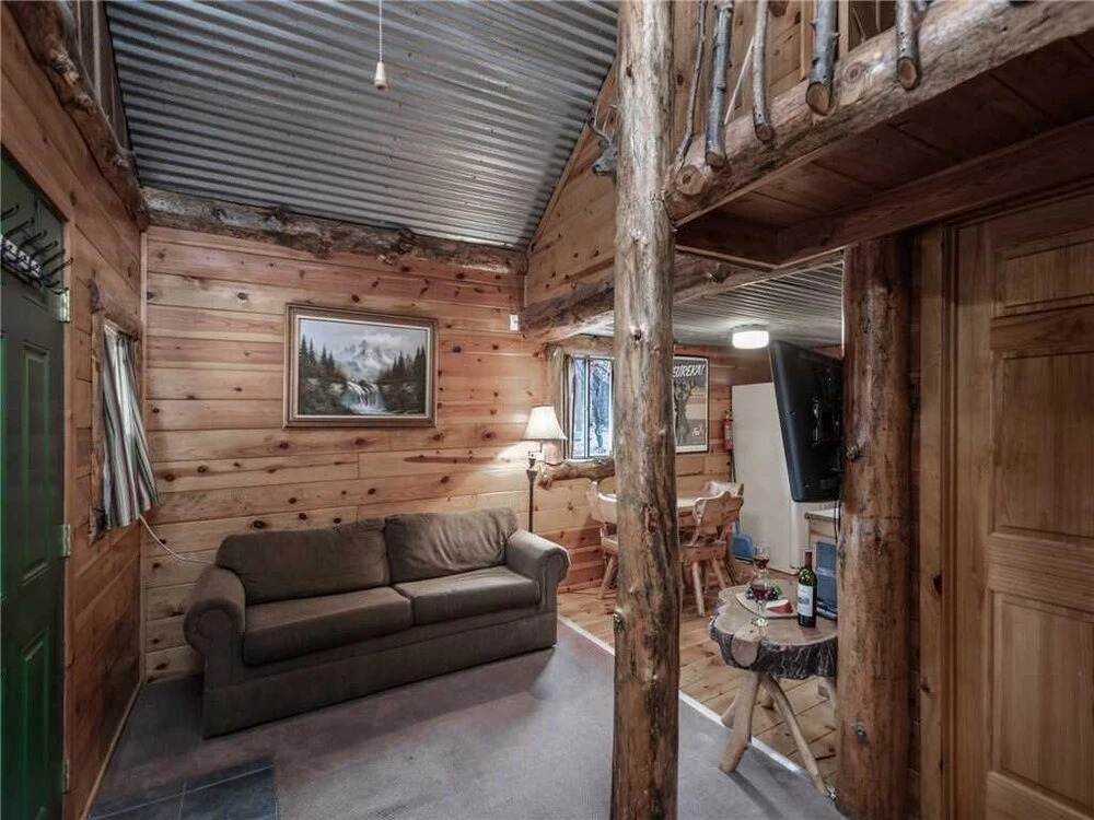 Brother Bear 1 Bedroom Front Porch Midtown Sleeps 5