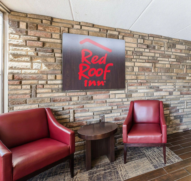 Red Roof Inn Cortland
