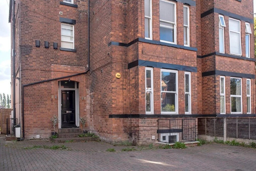Beautiful 2BD Flat in West Didsbury