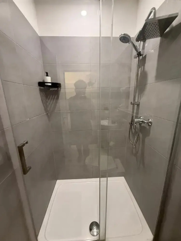Cozy 1BR Apt Walk to Westbahnhof