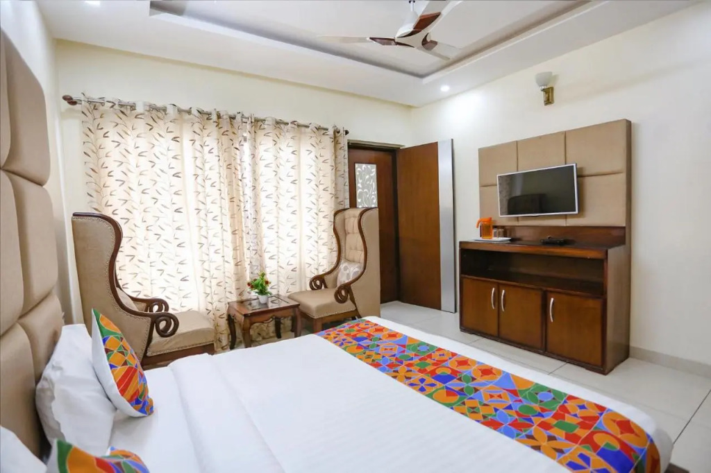 FabHotel Winterline Inn