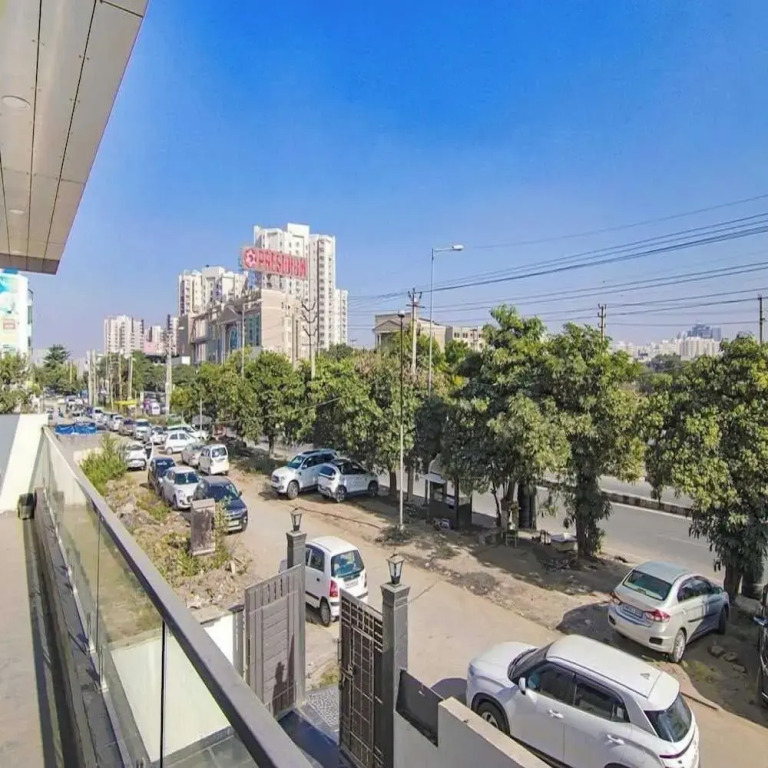 Hotel Viraj