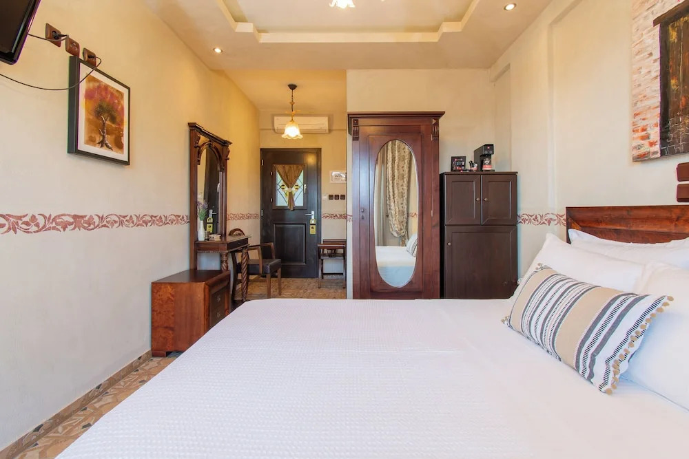 Oreiades Guesthouse