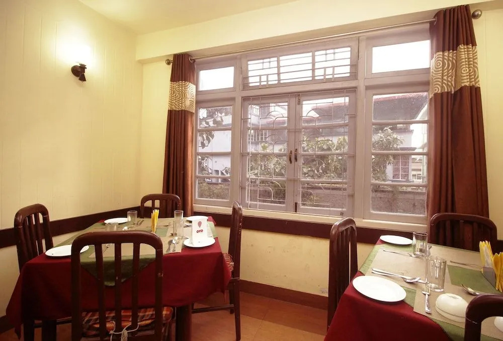 OYO 8701 Hotel Silk Route Residency
