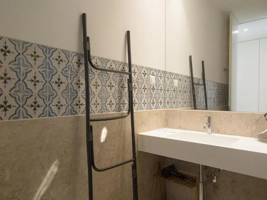Chiado bright modern apt with ac elevator