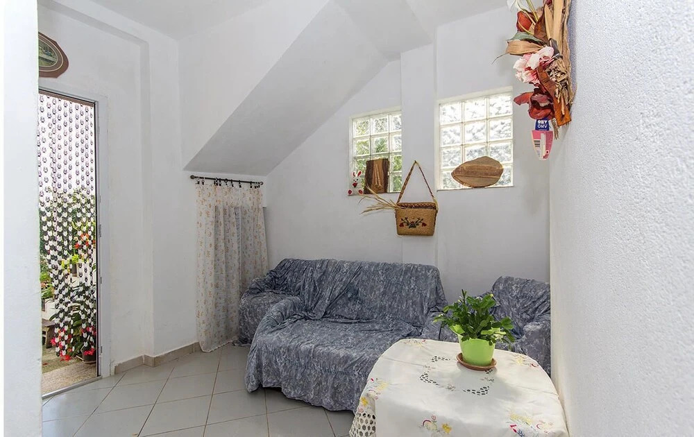 Beautiful Apartment in Selo Rakalj With 1 Bedrooms and Wifi
