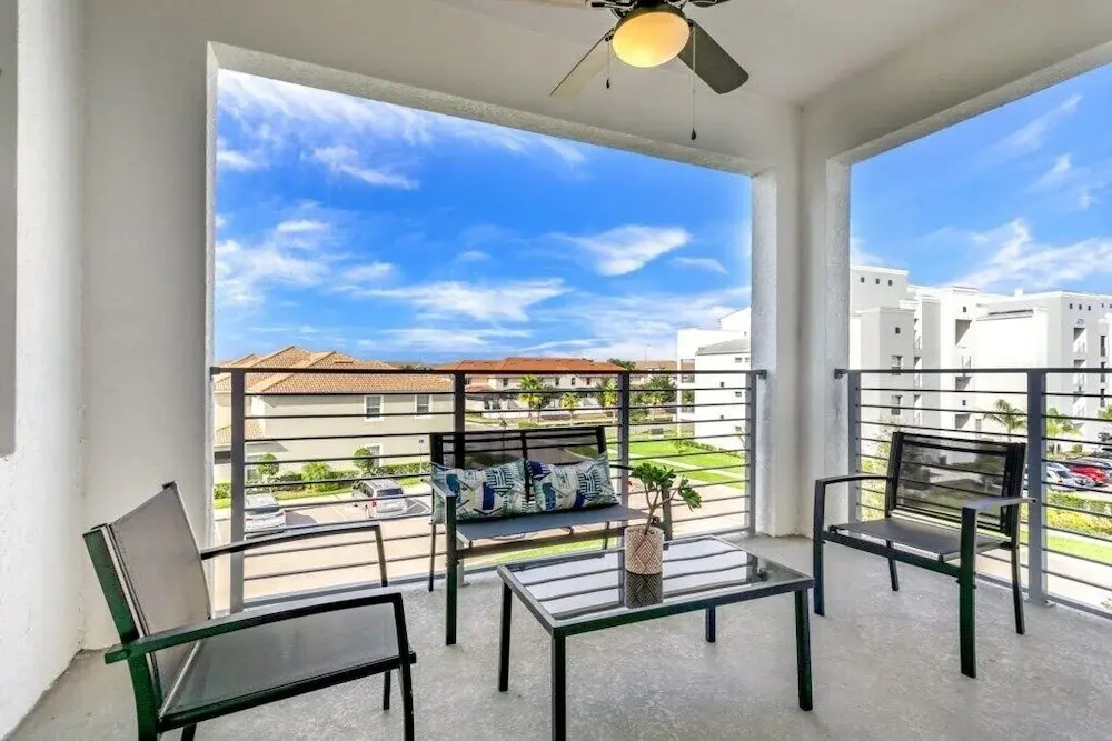 Beautiful 2 Bdrm 2 BA Condo