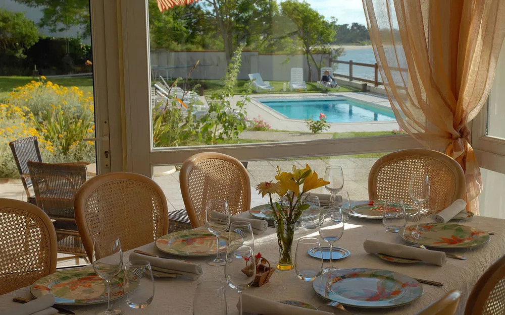 Beach Hotel - Le Grand Chalet