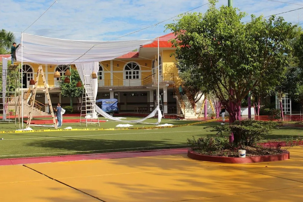 Hotel Sombrero de Paja - TRAVELINE