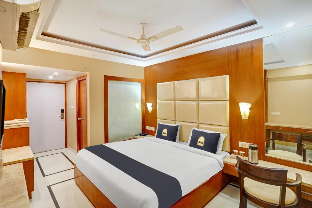 Townhouse OAK Hotel Vinnie