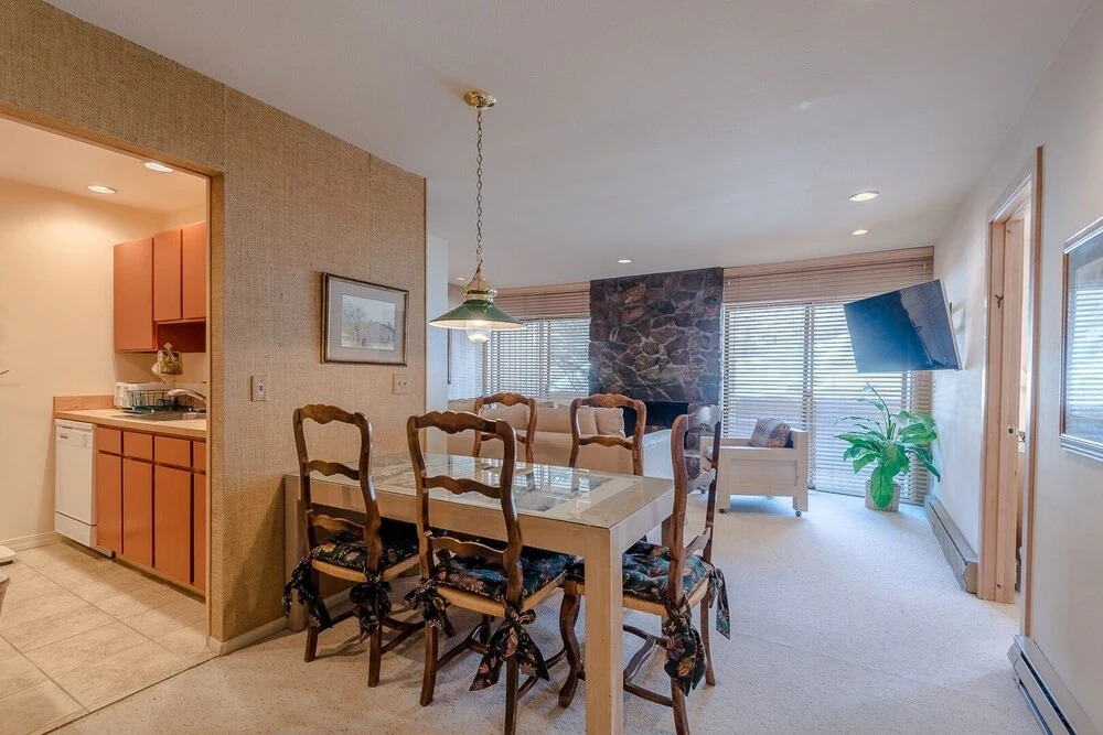 Sawtooths #25 - 3 Br Condo