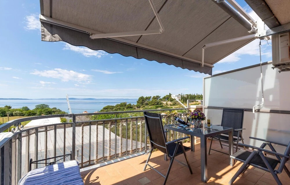 Beautiful Home in Split With Wifi and 2 Bedrooms