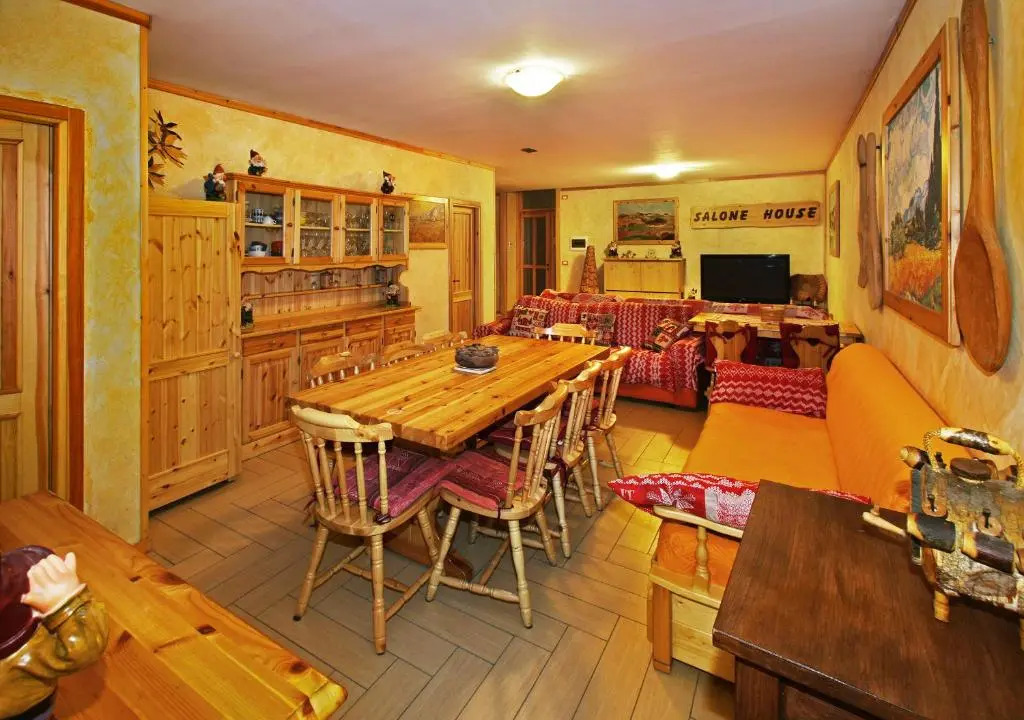 Salone House