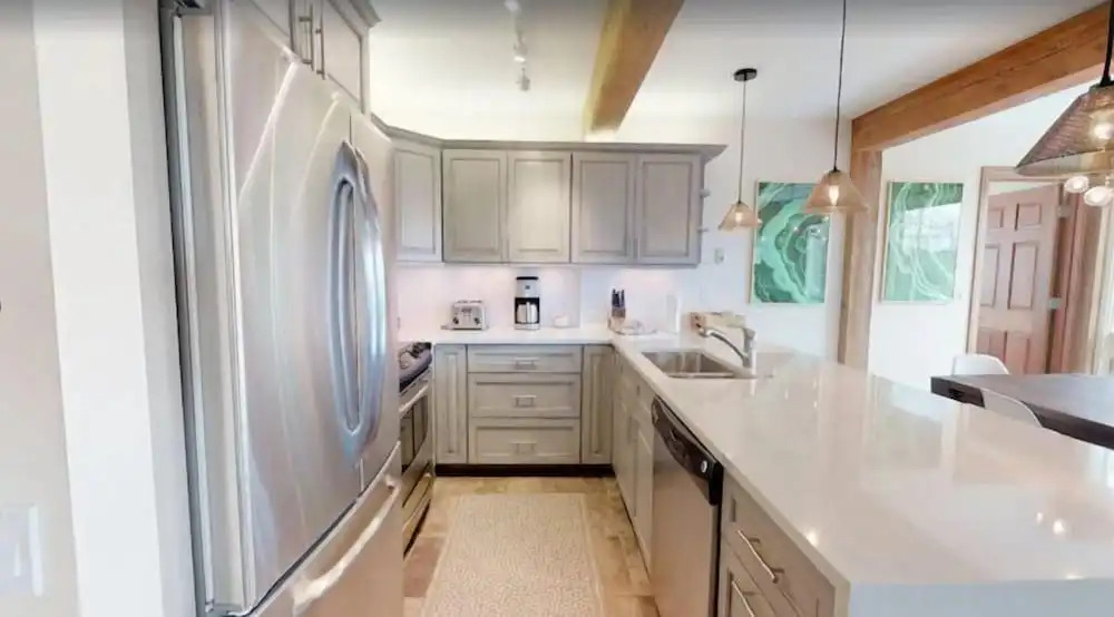 Ski In, Ski Out 4 Bedroom Condo in Snowmass Village With Pool and Hot Tubs