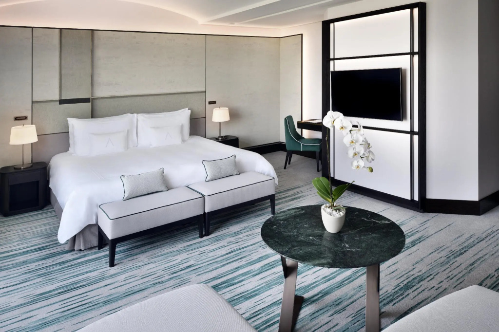 Address Montgomerie