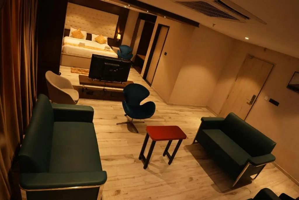 HOTEL OCEAN VISTA BAY
