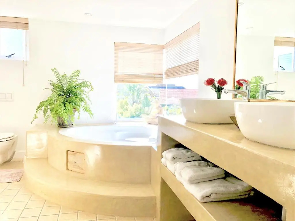 5 Options Guest House