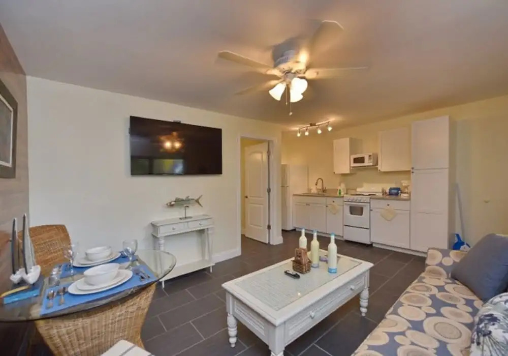 Gulf Holiday By Beachside Management