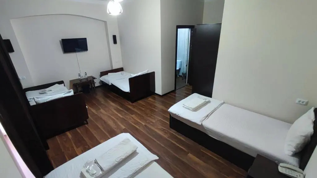 Buxoroyi Sharif Hotel
